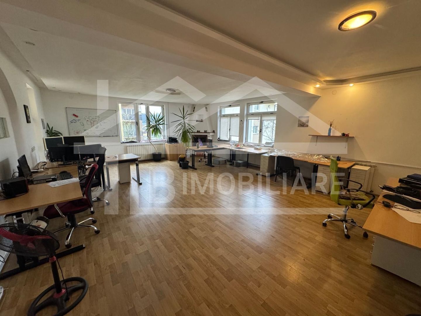 Vila cu 6 camere, 420mp,  teren 720mp, parcari, Zona Shopping City - Poză 6