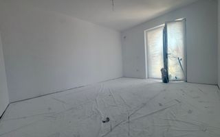 ETAJ 1 | Apartament de Vanzare cu bucătărie inchisa - Poză 2