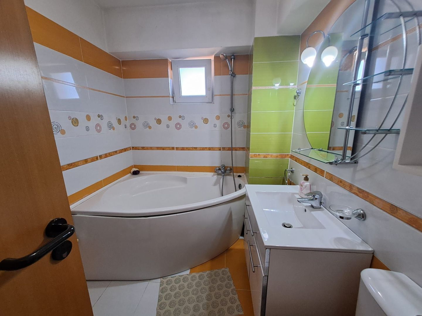 Apartament elegant I 2 bai si balcon I Zona Aradului - Poză 10