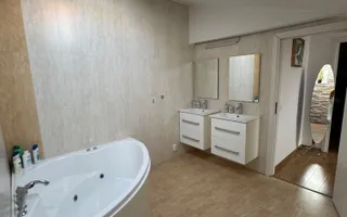 Apartament cu 3 camere in Piata Unirii - Poză 17