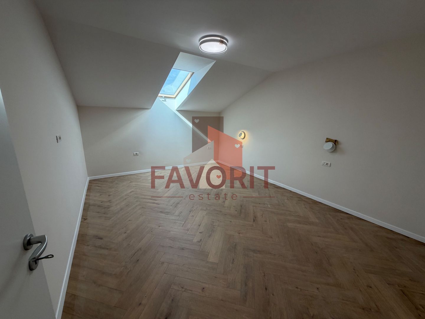 NOU. Disponibil imediat. Decomandat. Zona Soarelui - Poză 8