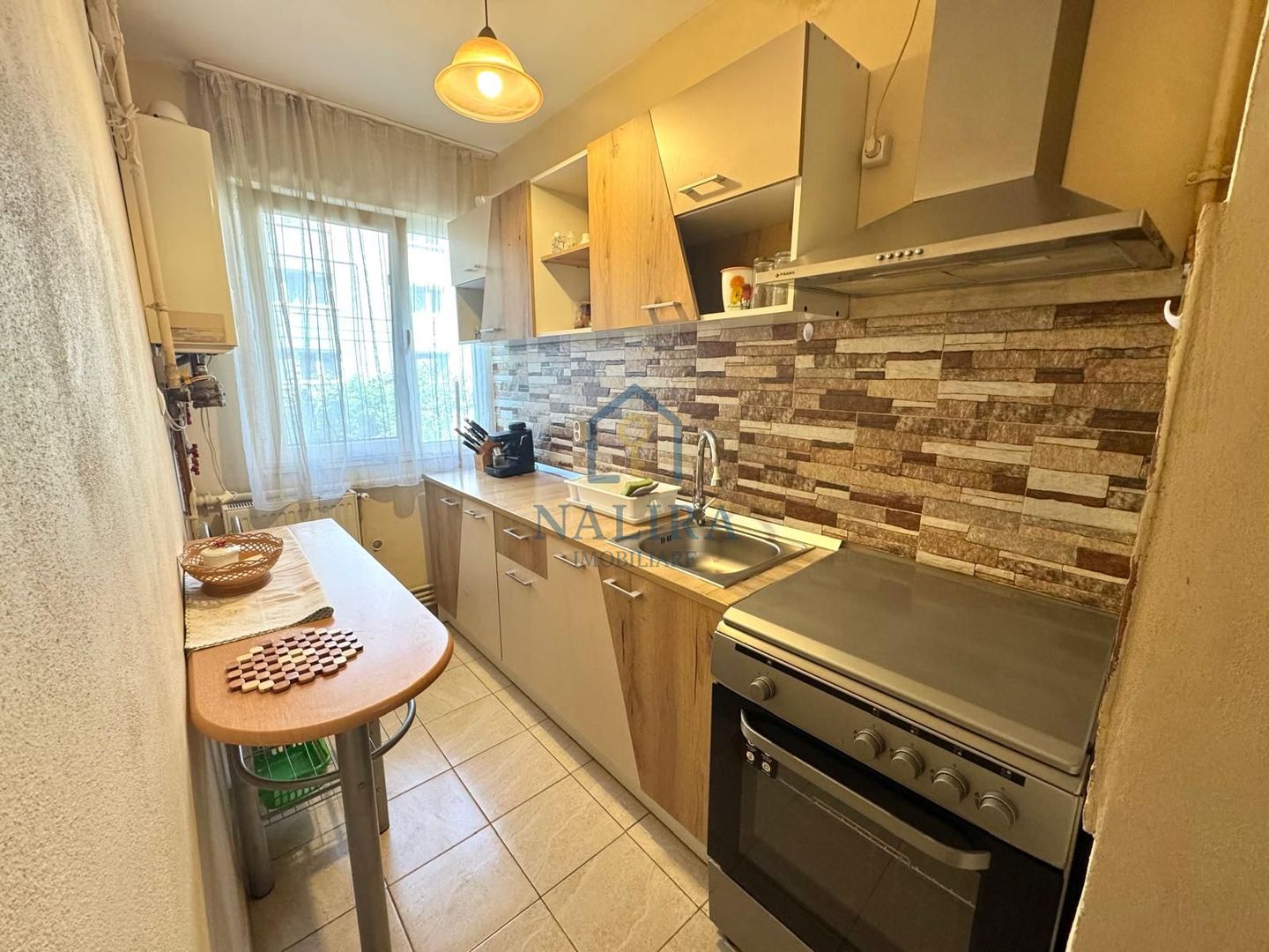Apartament 2 camere de vanzare  - etaj 1 -  📍 Cuza Voda - Poză 5