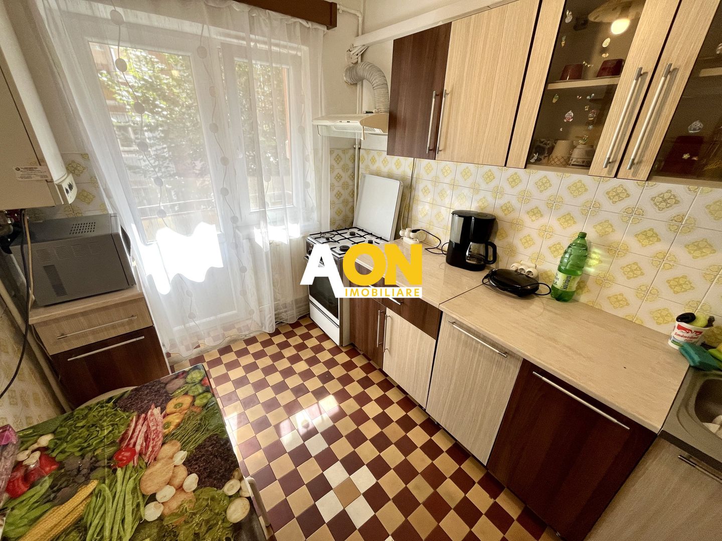 Apartament cu 4 Camere, Etaj 2, Loc De Parcare, Cetate - Poză 1