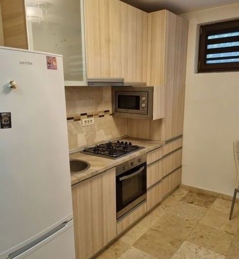 Închiriez apartament 2 camere, Vitan, demisol - Poză 2