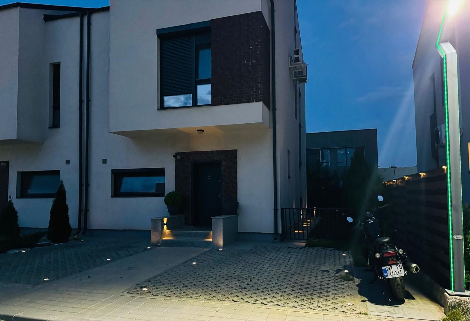 VILA MODERNA | COMPLET MOBILATA | PIPERA-TUNARI - Poză 21