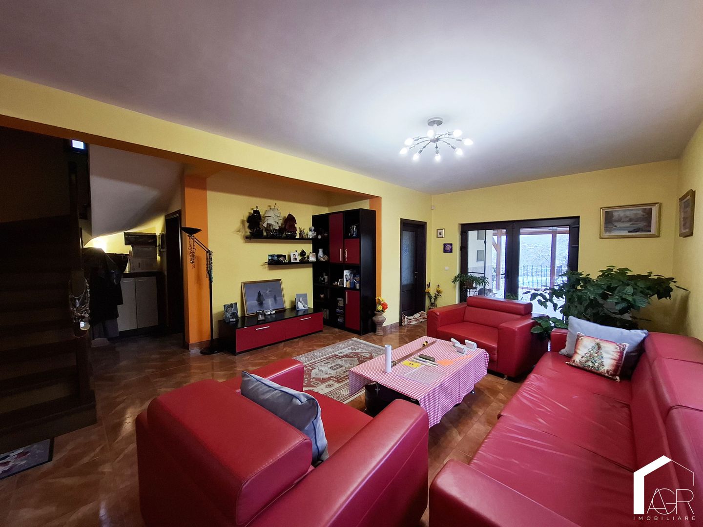 Vila cu 4 camere, Gageni - Poză 6