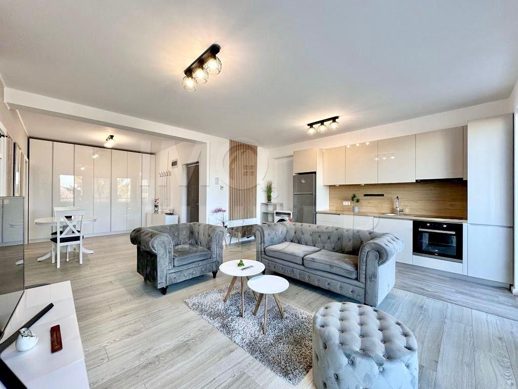 Inchiriere apartament 3 camere situat in vila privata, zona UMF - Poză 1