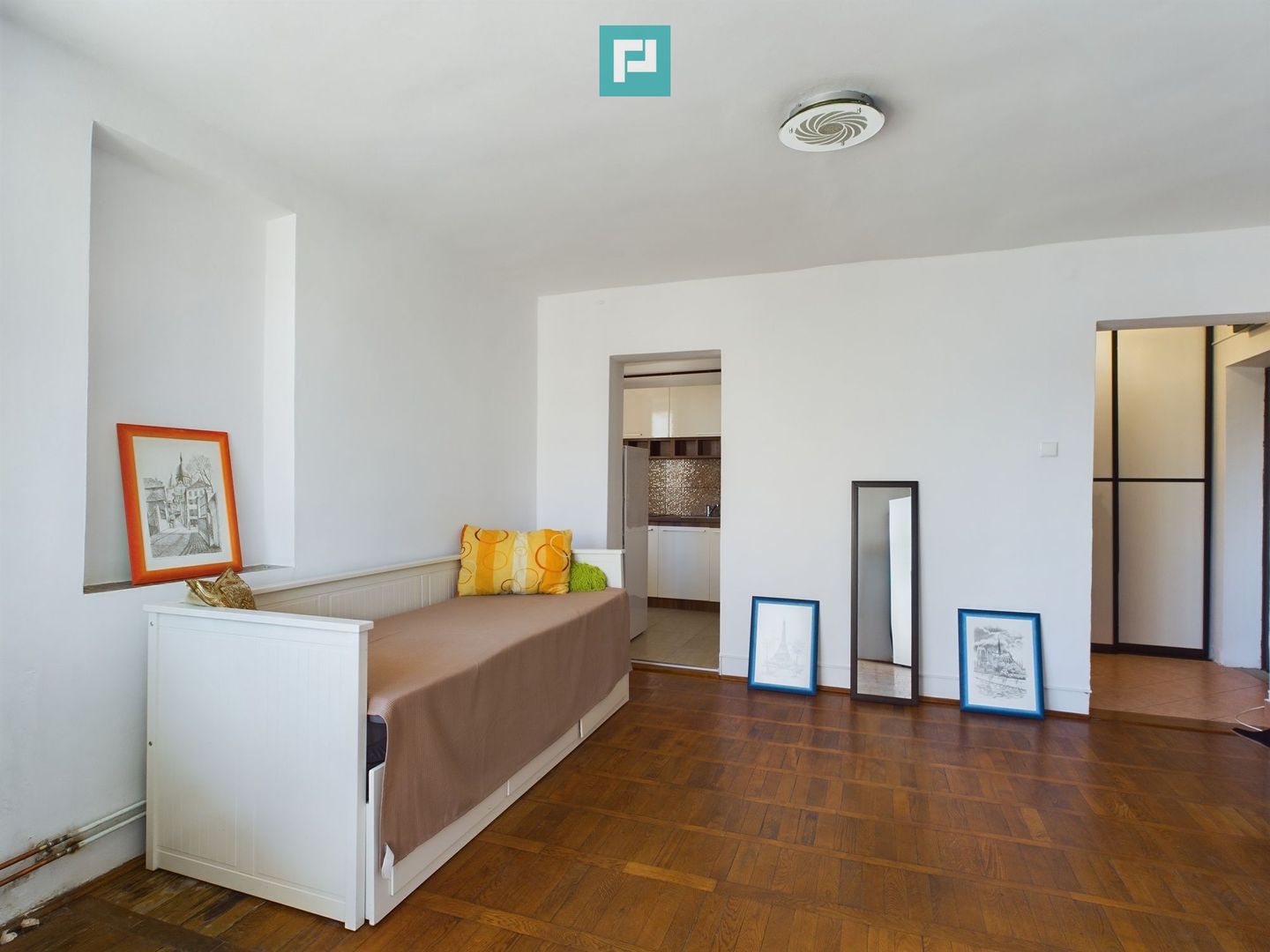 Apartament cu o cameră în zona Spitalului Județean - Poză 12