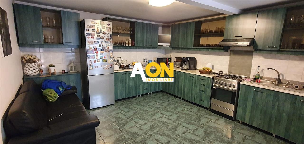 Casa 5 camere cu garaj 1043 mp teren zona Maieri - Poză 14