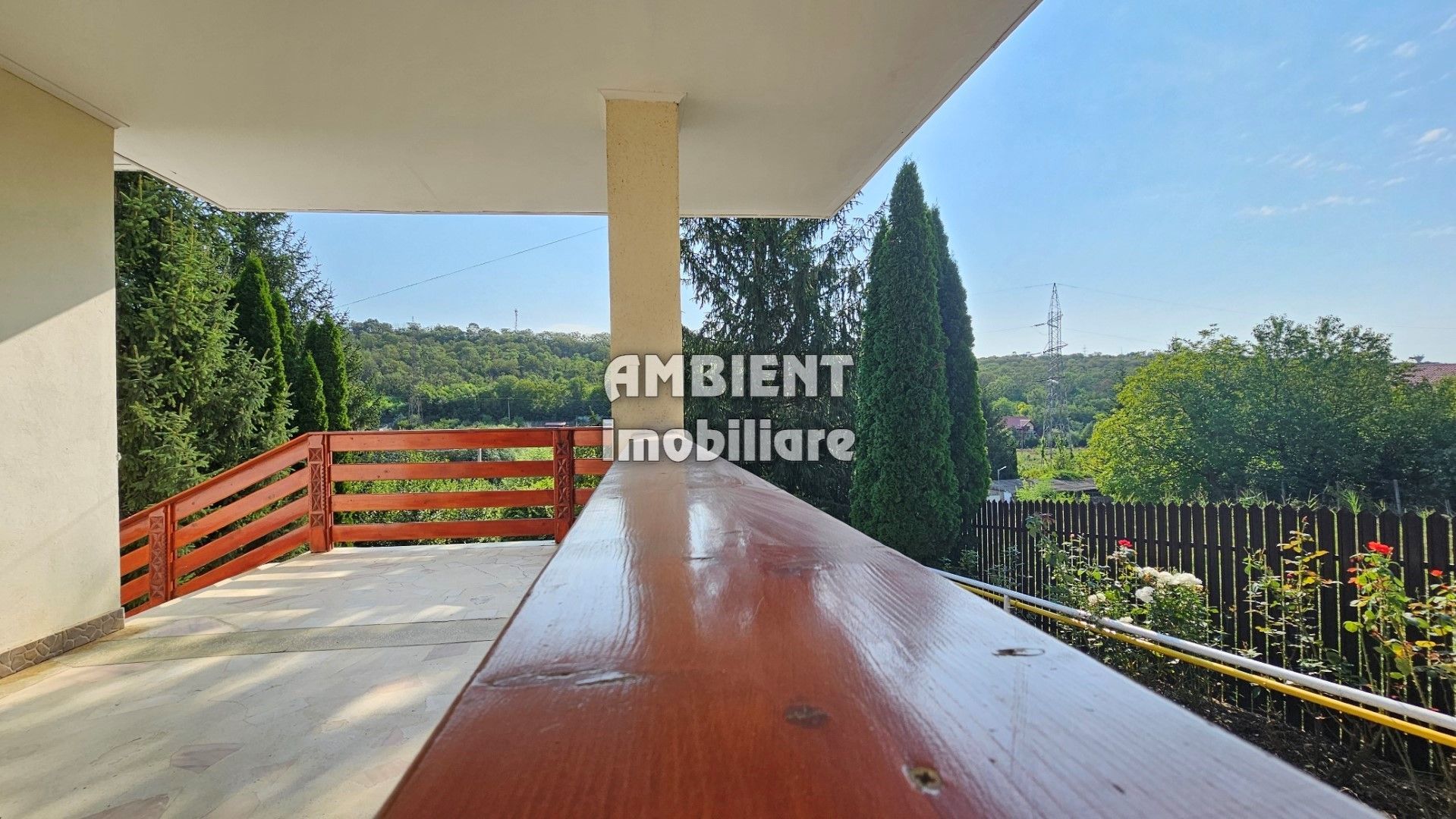 VILĂ P+1E, teren 2.200 mp, zona CASTANILOR; - Poză 1