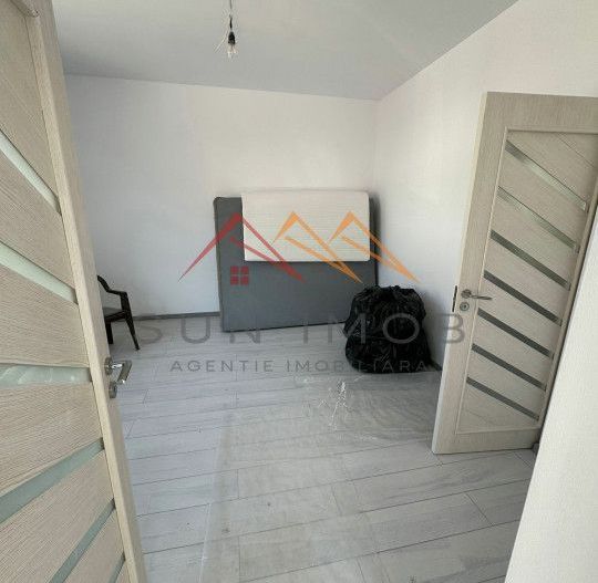 Casa 3 camere, ultracentral, fara trafic auto, Campina, Prahova - Poză 4