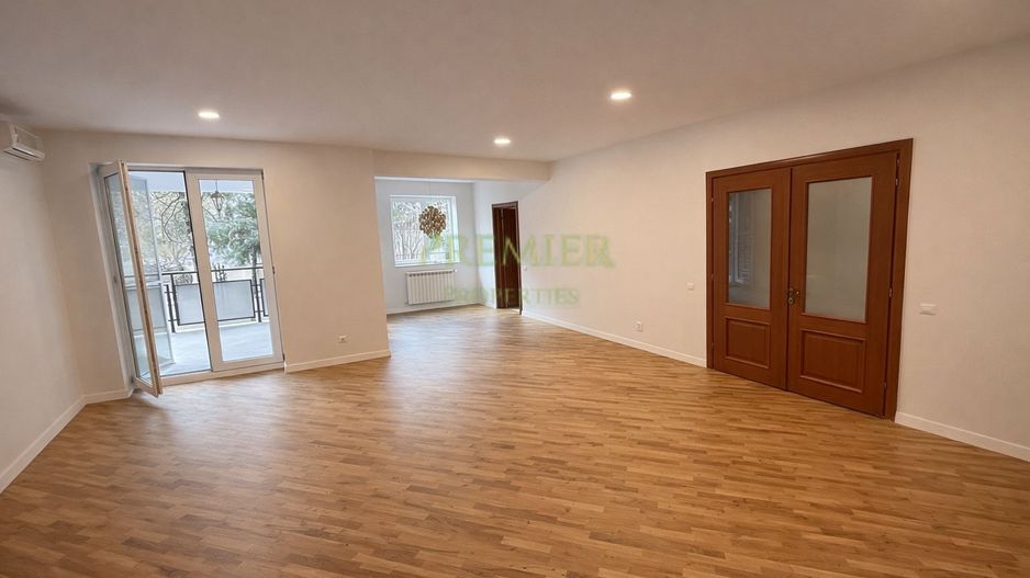 Apartament cu grădină Herăstrău Parcare subterană | Renovat complet - Poză 1