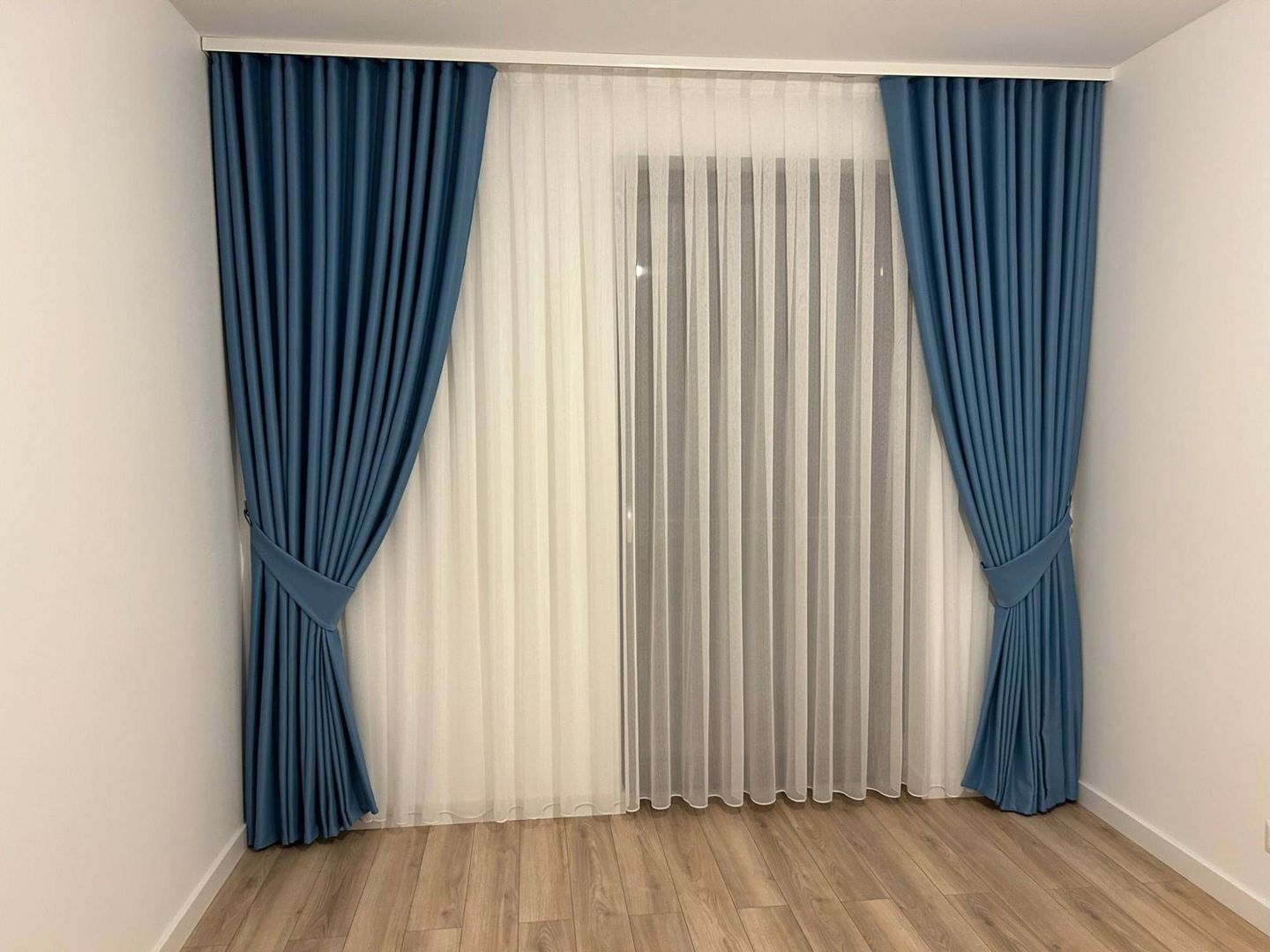 Apartament 3 camere - 74 mp - 2 Parcari -  Frunzisului - Poză 4