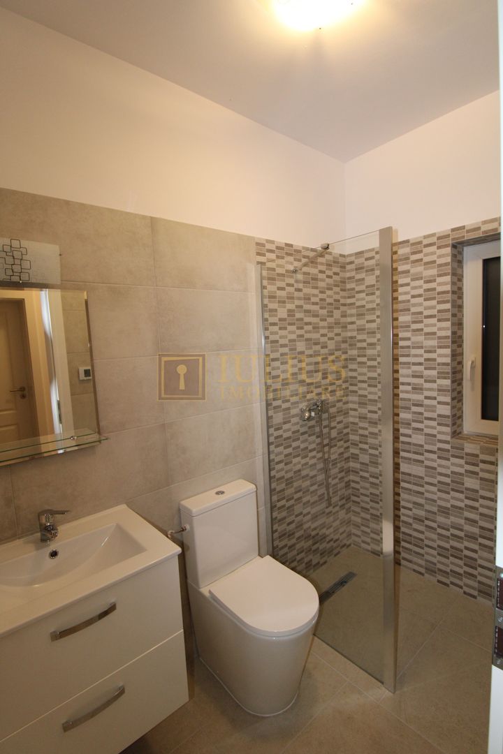 Casa parter + etaj, 3 camere 2 bai terasa gradina gazon prima inchiriere - Poză 19