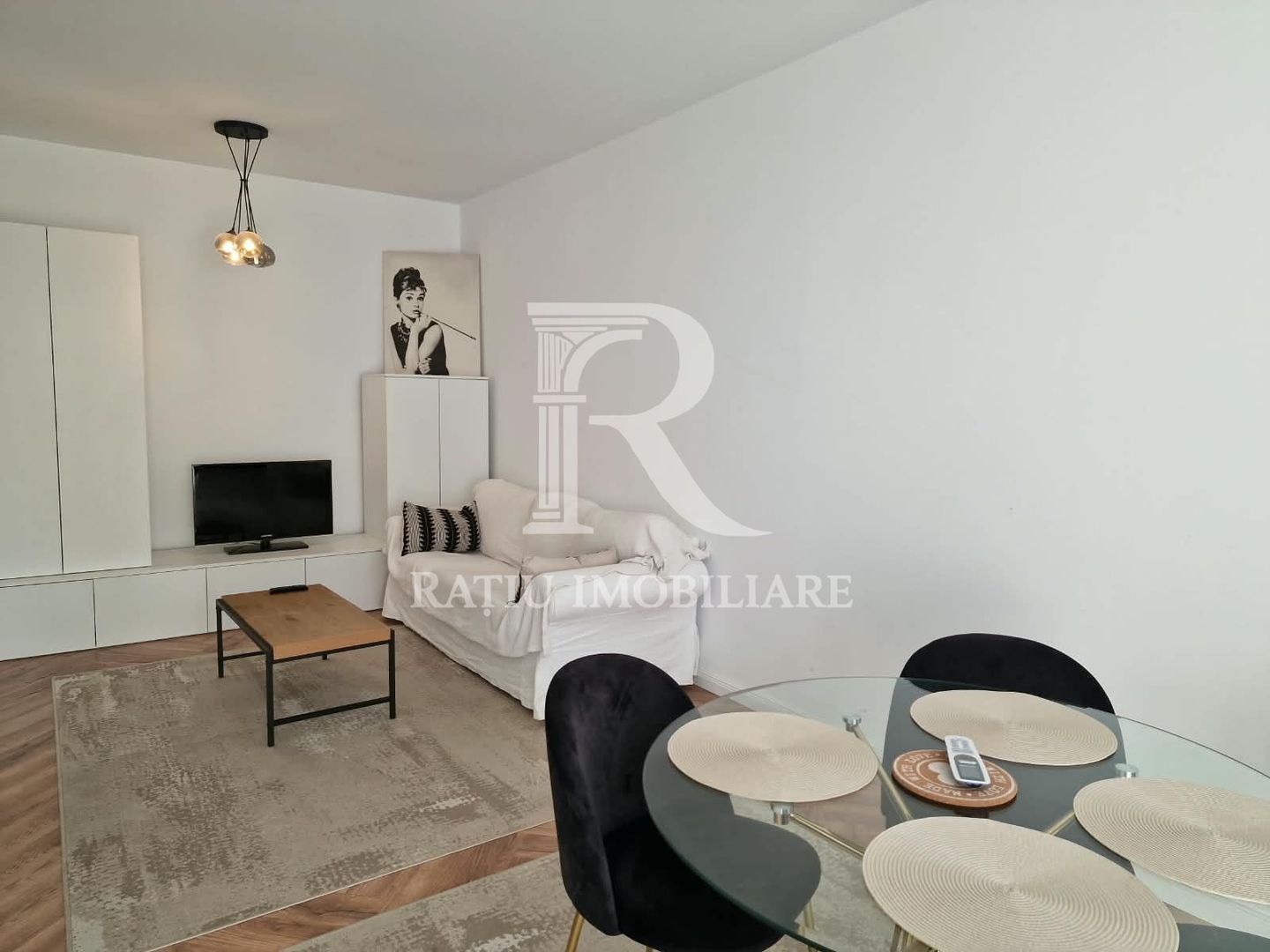 Apartament cu 2 camere | Vedere Panoramica | Prima Onestilor |  Oradea - Poză 2
