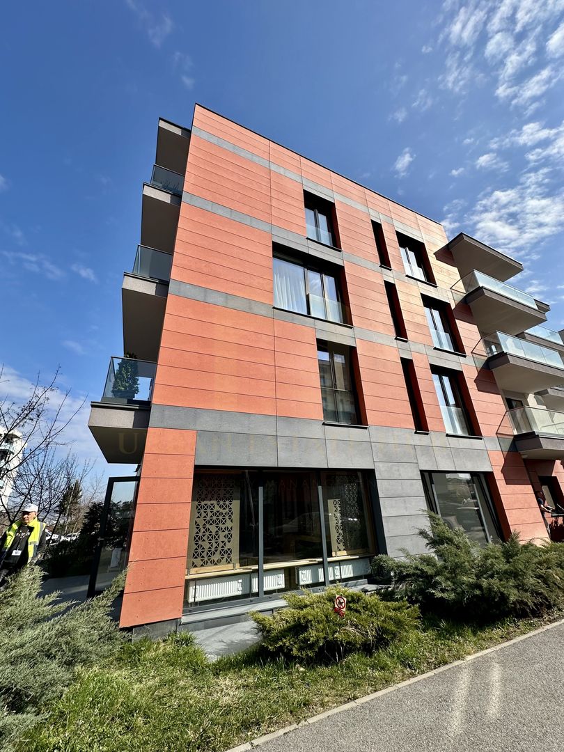 Vanzare apartament 2 camere, decomandat, garaj, Andrei Muresanu - Poză 1