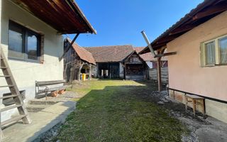 Casă individuală | 2 corpuri | Șură și anexe | teren 1460 mp – Porumbacu De Jos - Poză 1