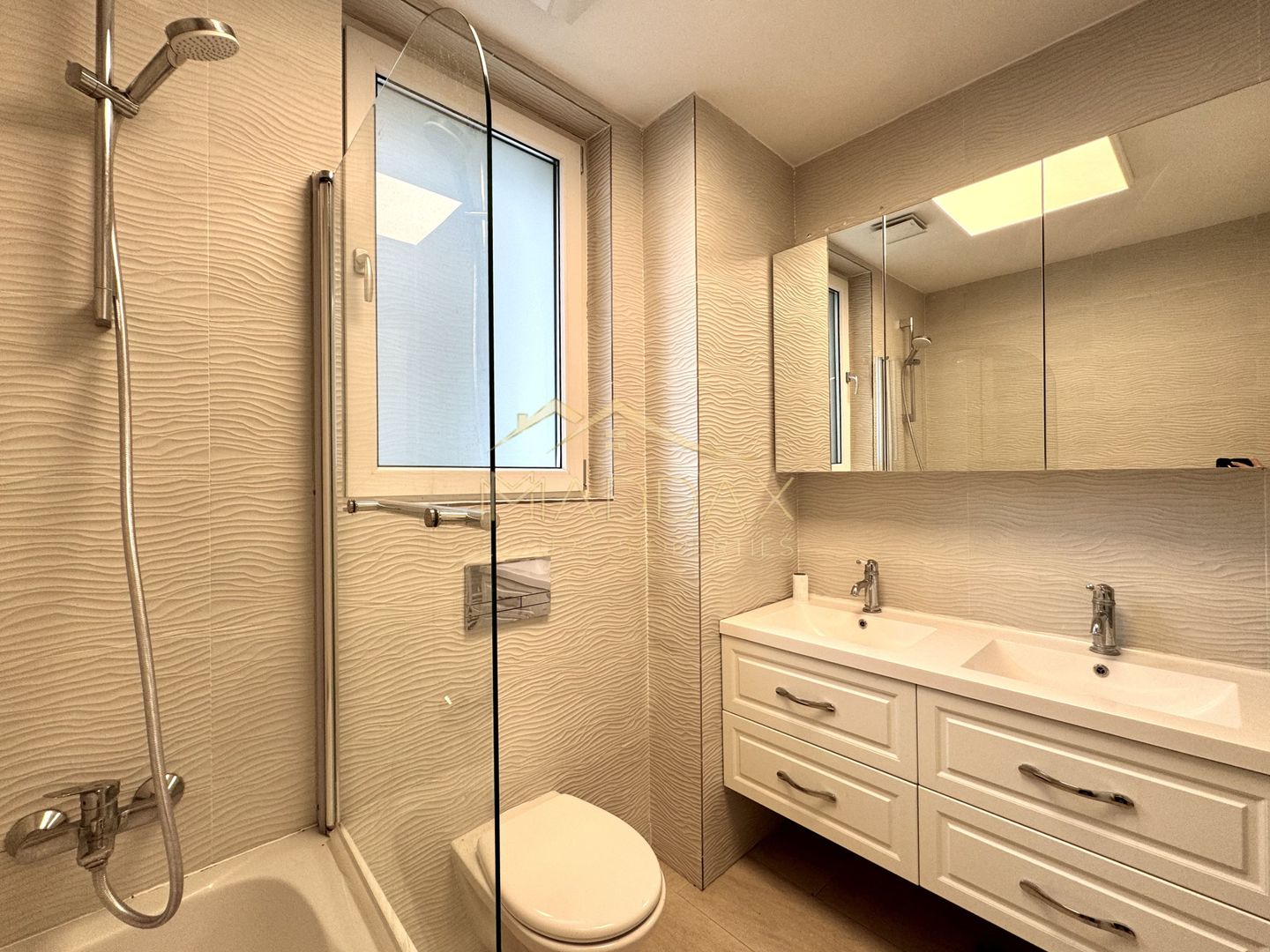 4 rooms apartment - 122 sqm/ Rented/ 1 Parking / Floreasca - Lake View - Poză 37