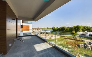 Apartament modern cu 4 camere, curte și terasă – liniște și confort ap - Poză 15