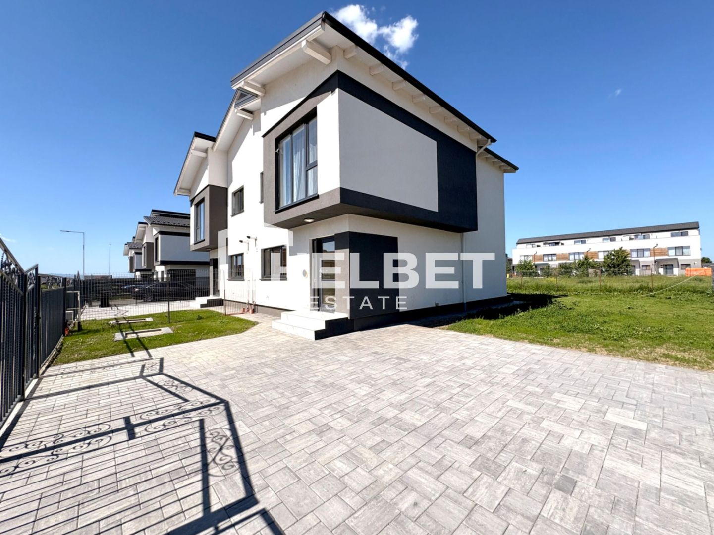 Casă/Duplex/Sânpetru/Teren 300mp - Poză 1