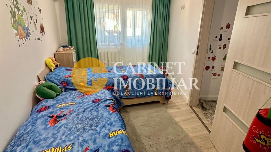 4 CAMERE RENOVAT - ETAJ 3 - BLOC DIN 1990 - ROND ZIMBRU - Poză 5