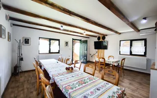 Pensiune agroturistică de vânzare | Desești – Maramureș - Poză 12