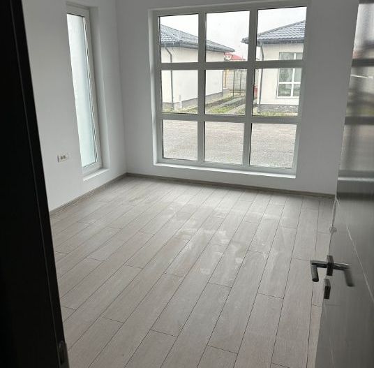 CASA INDIVIDUALA DOMNESTI, 4 CAMERE, INCALZIRE PARDOSEALA, COMIS 0% - Poză 14