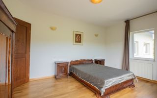 Casa de vânzare in Făget, 1000mp teren cu livadă și grădină! - Poză 12