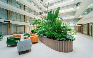 SPRE CHIRIE SPAȚIU COMERCIAL PENTRU BIROU | OFICIU 140 m2 Premium Location Bussines | Chișinău ,Centru ,Str.Bul.Ștefan Cel Mare și Sfânt , 115/1 - Poză 2