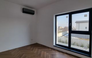 Vilă Individuală cu 700 mp Teren și Mansardă Amenajată - Poză 8