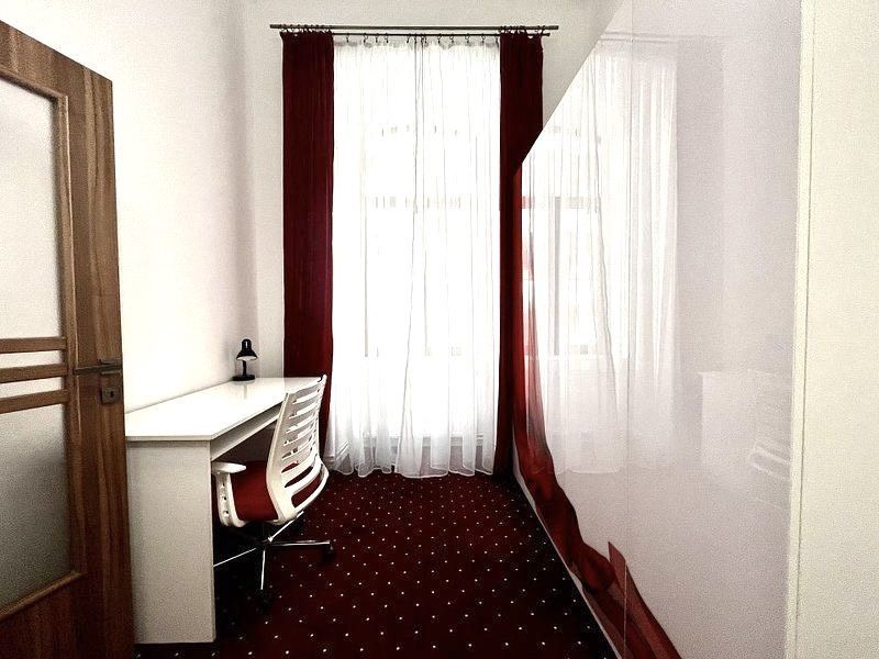 Un colț de istorie cu confort modern, zona Central- Piața Libertății - Poză 8