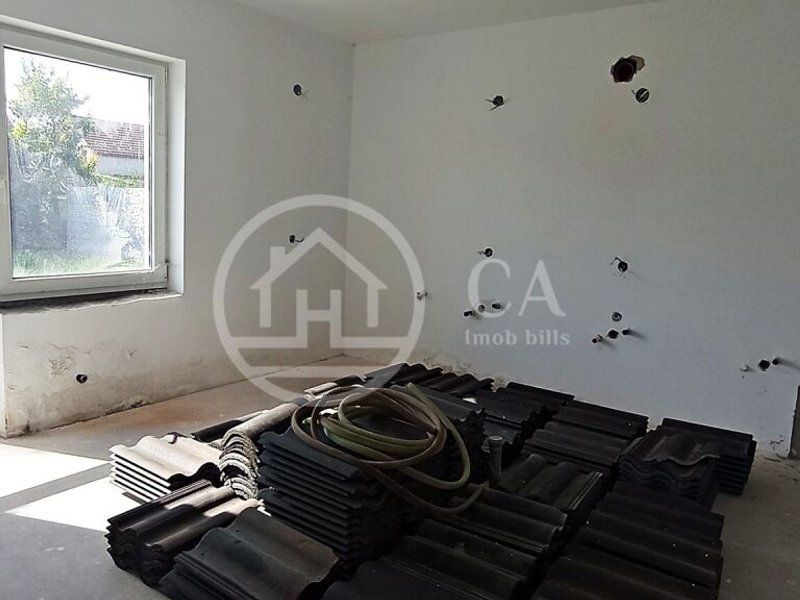 Casa de vanzare cu 4 camere in zona Santandrei, Oradea - Poză 11