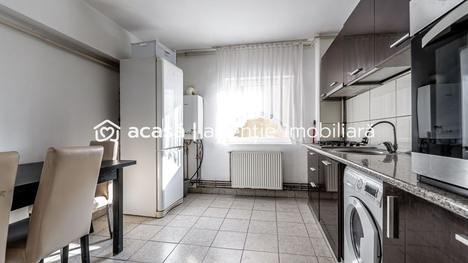 VÂNDUT! Apartament 2 Camere, Etajul 1, Piața mică, Arad - Poză 3