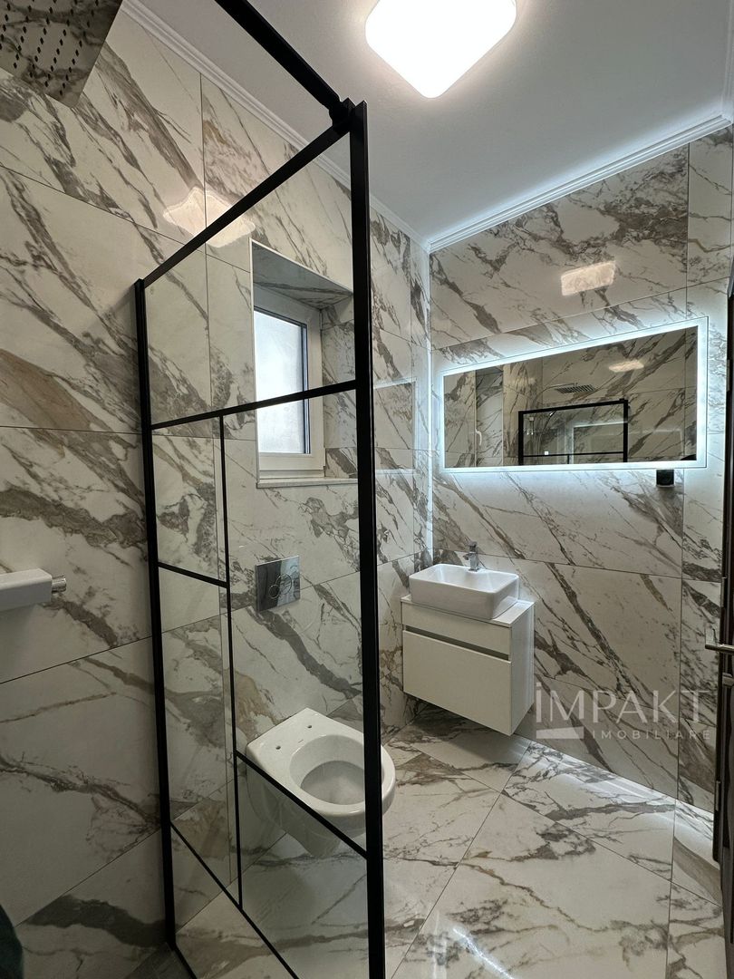 Casa superba de vanzare, situata intr-o zona aerisita a Dezmirului! - Poză 16