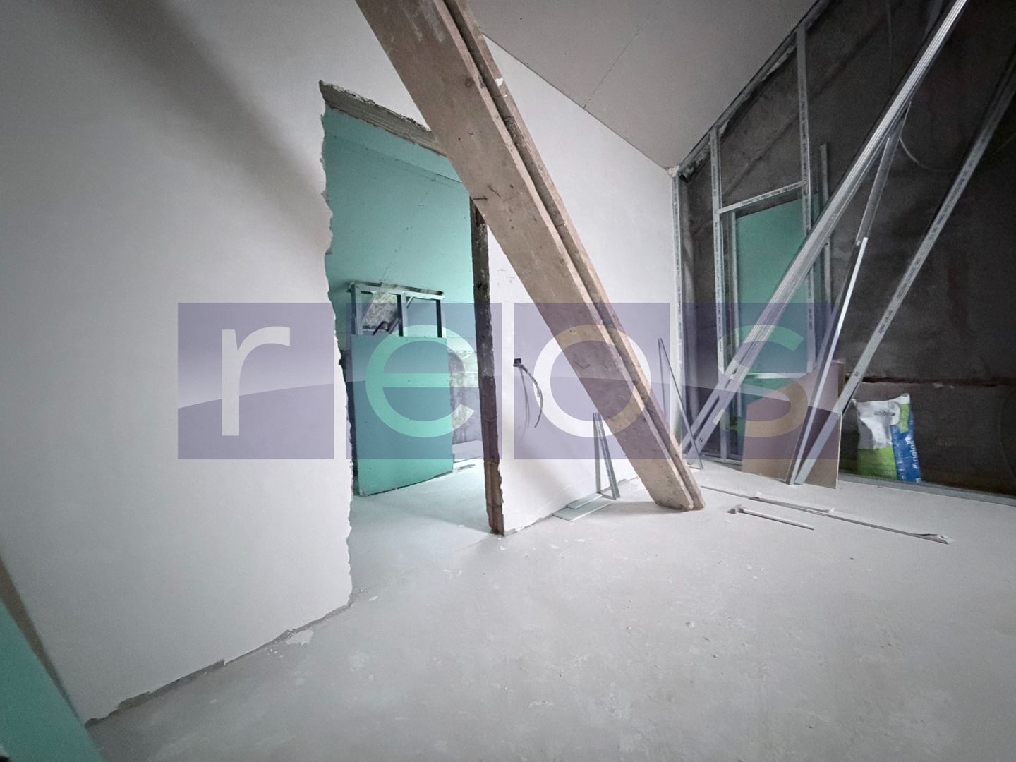 VANZARE 4 CAMERE | 136 MP UTILI | LOC DE PARCARE INCLUS | JIULUI - Poză 8