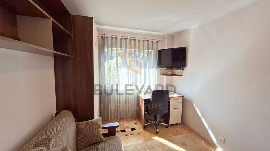 Apartament 3 camere decomandate + parcare, mijlocul strazii Titulescu! - Poză 4