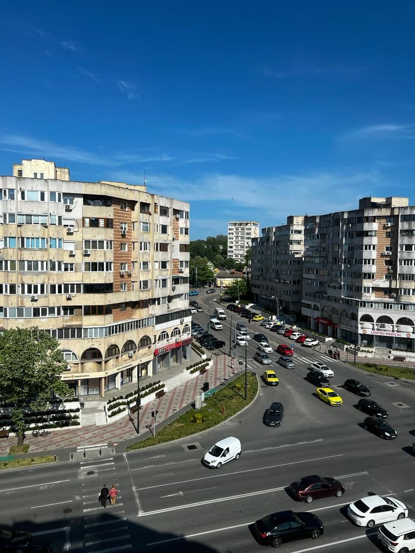 Apartament 2 camere decomandate | Trocadero | etaj 6/8 | centrala gaz - Poză 1