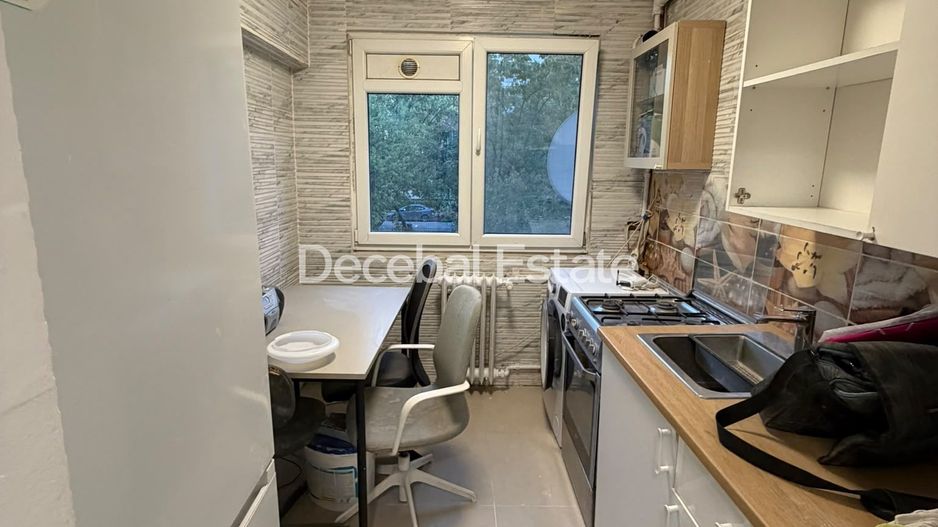 Metrou Titan - 2 Camere Decomandat Etaj 1 Renovat 2026 - Poză 10