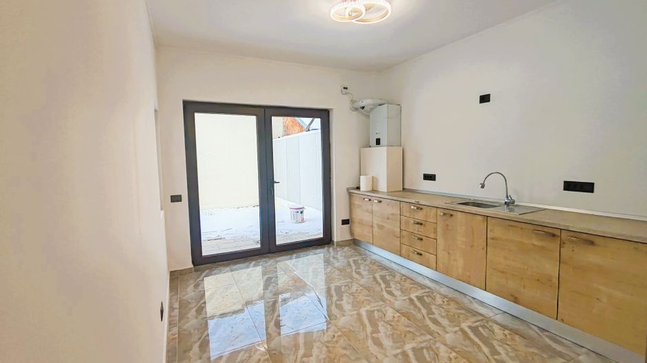 Vanzare Vila 13 Septembrie finisaje de lux - Poză 9