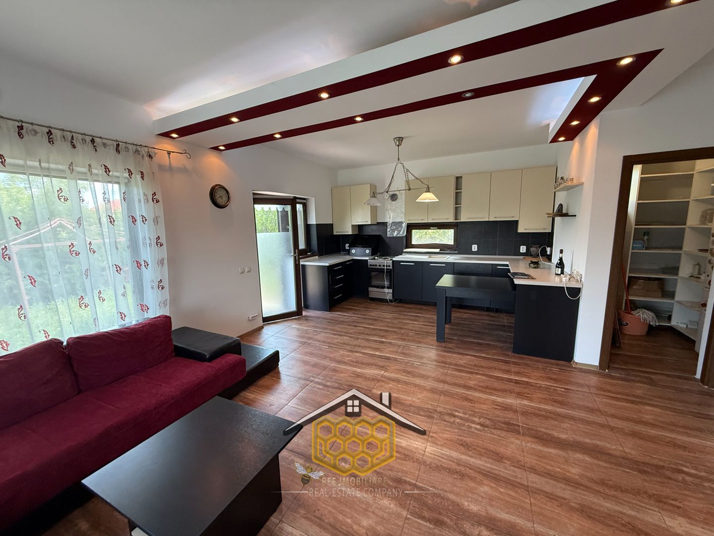 Casa P+1+Pod in Ghercesti, complet mobilata si utilata - Poză 3