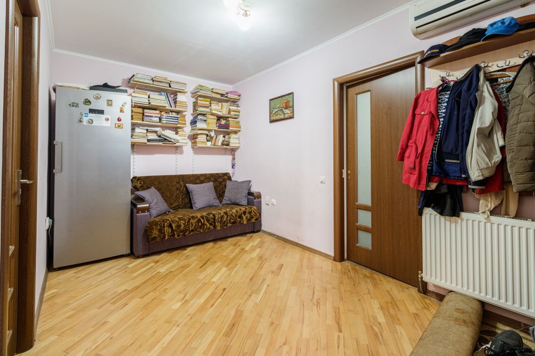 3 camere parter inalt 11 Iunie - Poză 5