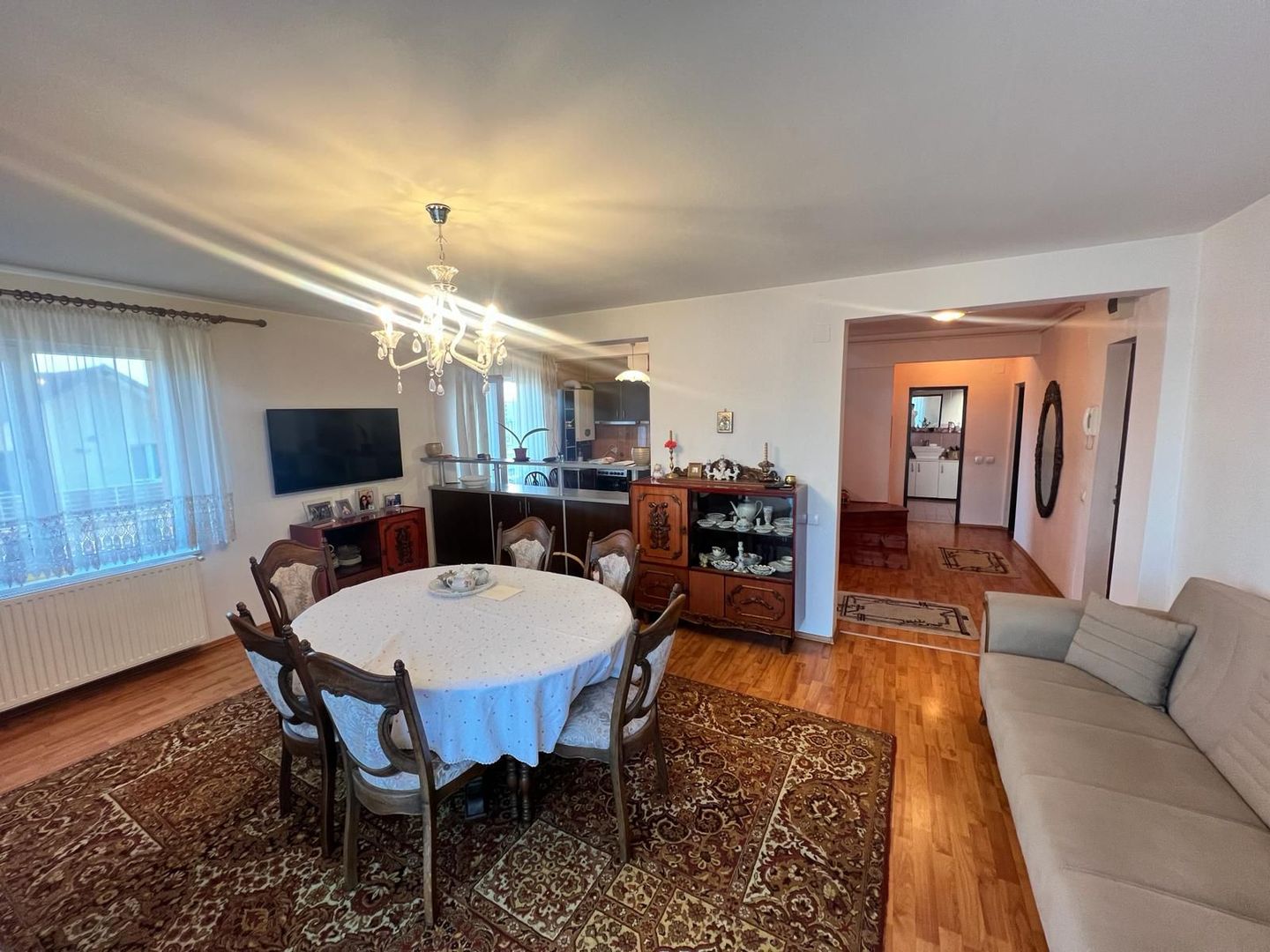 Apartament cu 5 camere | posibilitate cash / credit ipotecar | 2 Etaje | Terasa - Poză 3