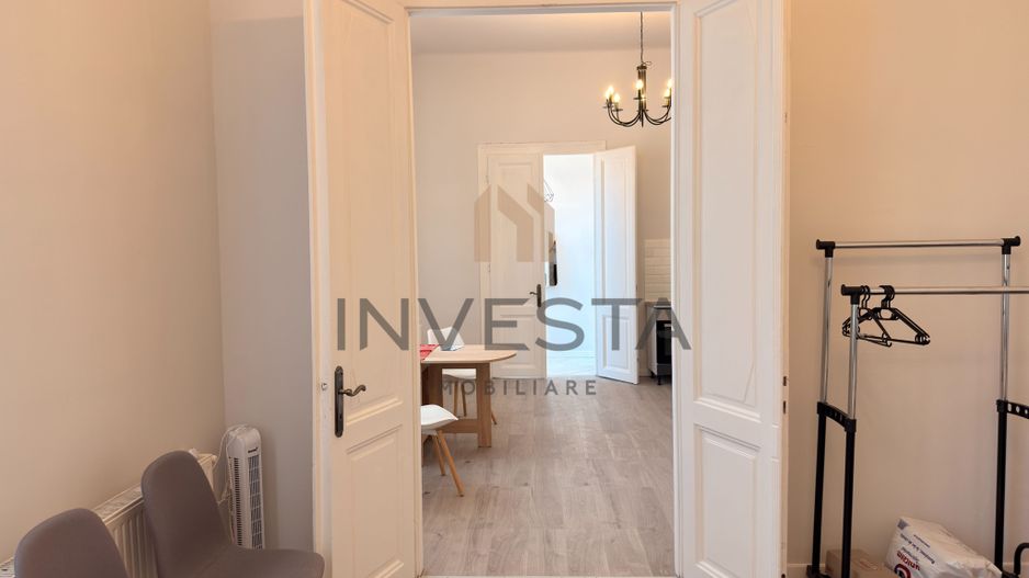 Apartament cu 3 camere si balcon, in Centru, langa Tribunal! - Poză 2