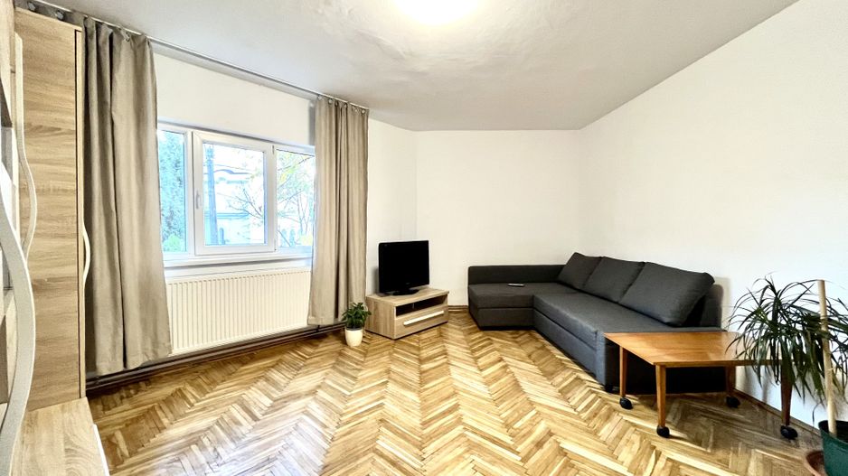 Apartament 3 camere, 2 bai, etajul 1,  in  zona Aradului - Piața Verde - Poză 2