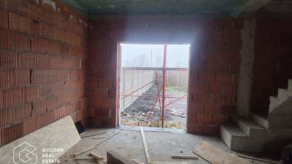 Jumatate de duplex in Sanandrei, Confort și Spatiu, Ideal pentru Familie - Poză 15