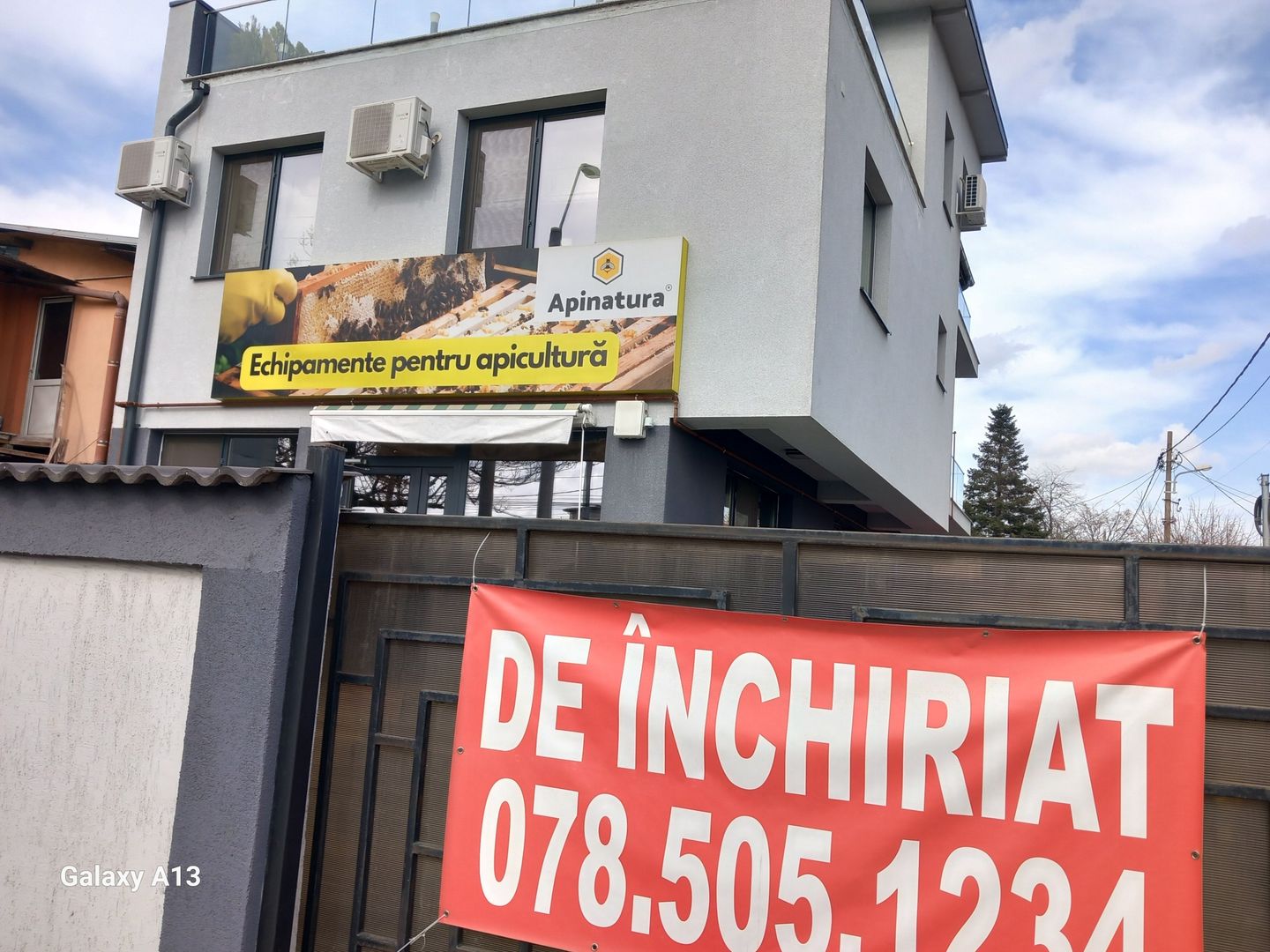 Casă / Vilă în Bucuresti - Poză 1
