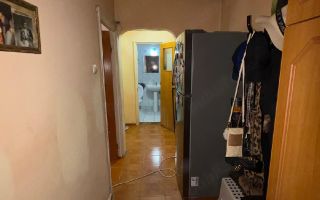 Apartament cu 2 camere decomandat - Poză 4