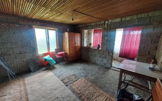 Casa de terminat in Bascov-Valea Ursului, Strada Salcamilor - Poză 4