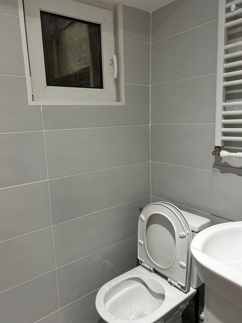 Vanzare 3 Cam Bd Unirii Etj 2 Bloc Monolit 1995 Curat&Impecabil Liniste Deplină - Poză 3