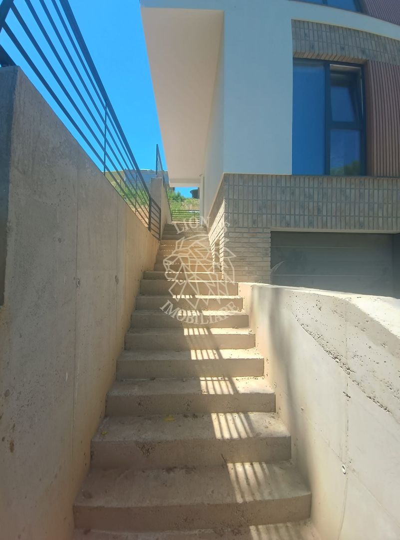 2 Case in Duplex 4 camere 125 mp-curte-terasa 37 mp -garaj-Tauti - Poză 4